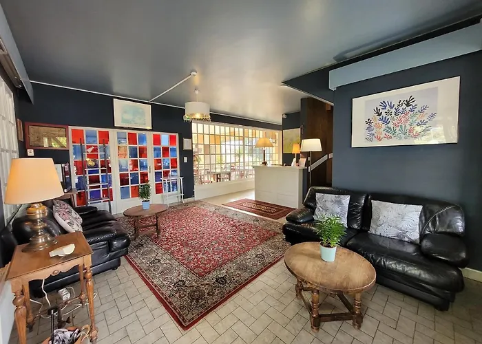 Des Biches Szálloda 2*